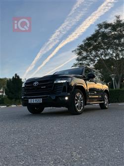 تويوتا لاندكروزر